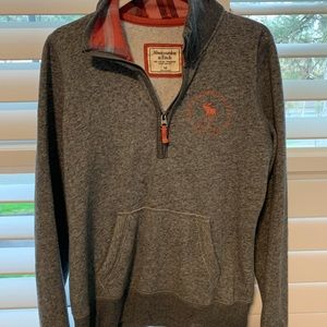 Medium Abercrombie & Fitch sweater